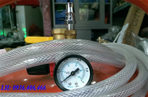 day-phun-binh-bot-tuyet-rua-xe-70l-sat