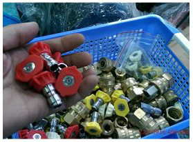 bép rửa xe cao áp